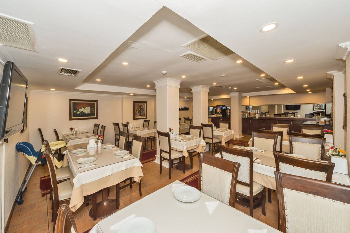 Santa-Sophia-Hotel-Bar-32