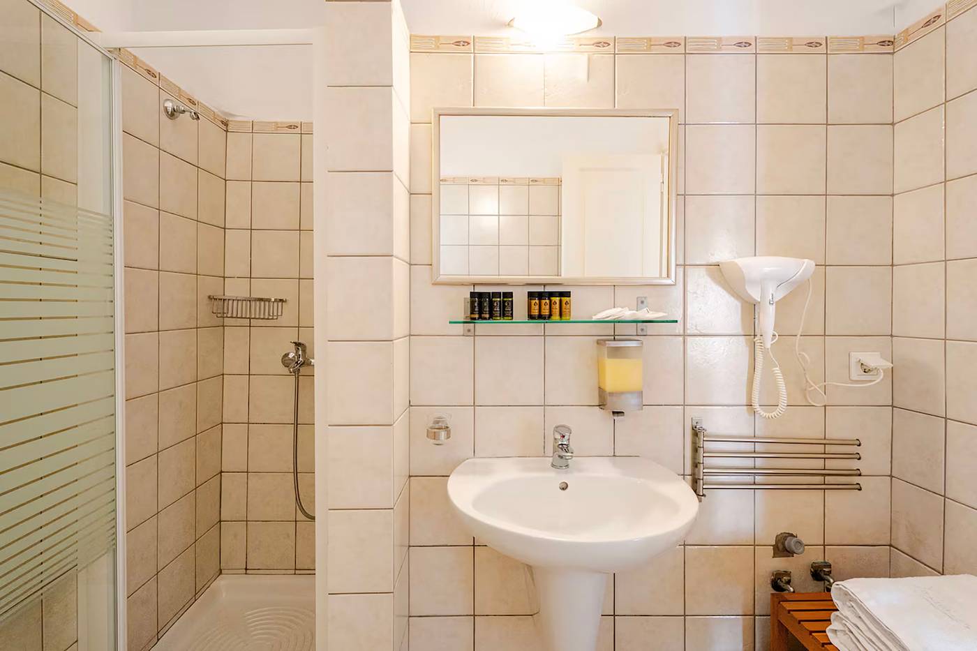 Yakinthos-Residence-Room-44