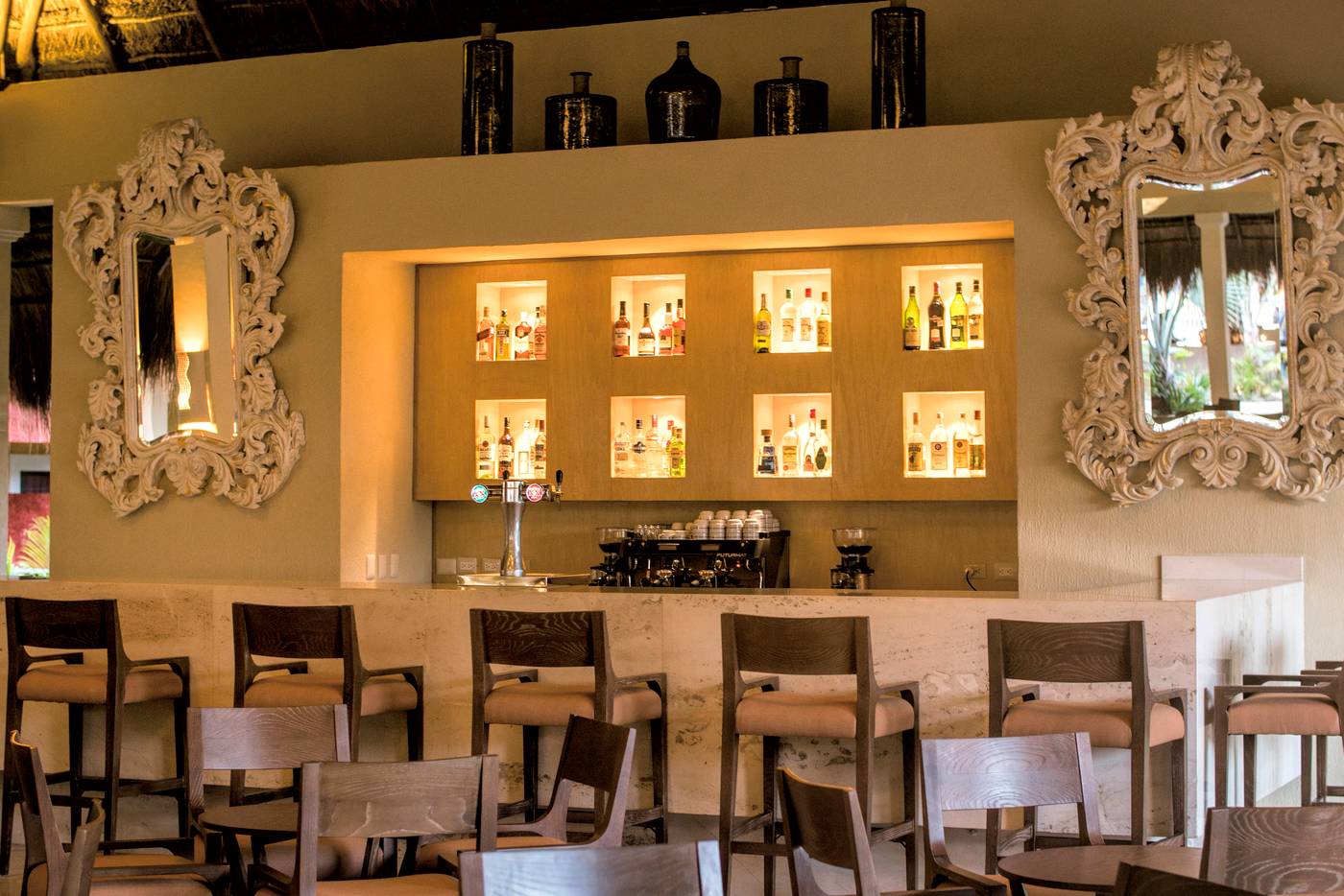 Iberostar-Waves-Quetzal-Bar-59