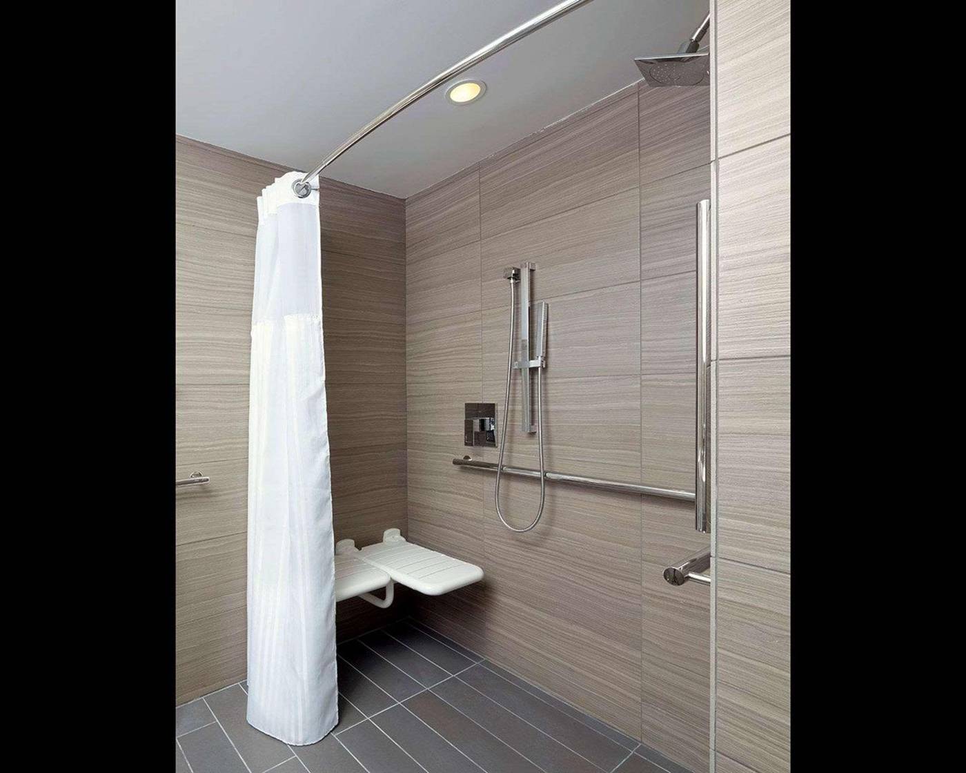 Hilton-Garden-Inn-New-York-Times-Square-North-Room-44