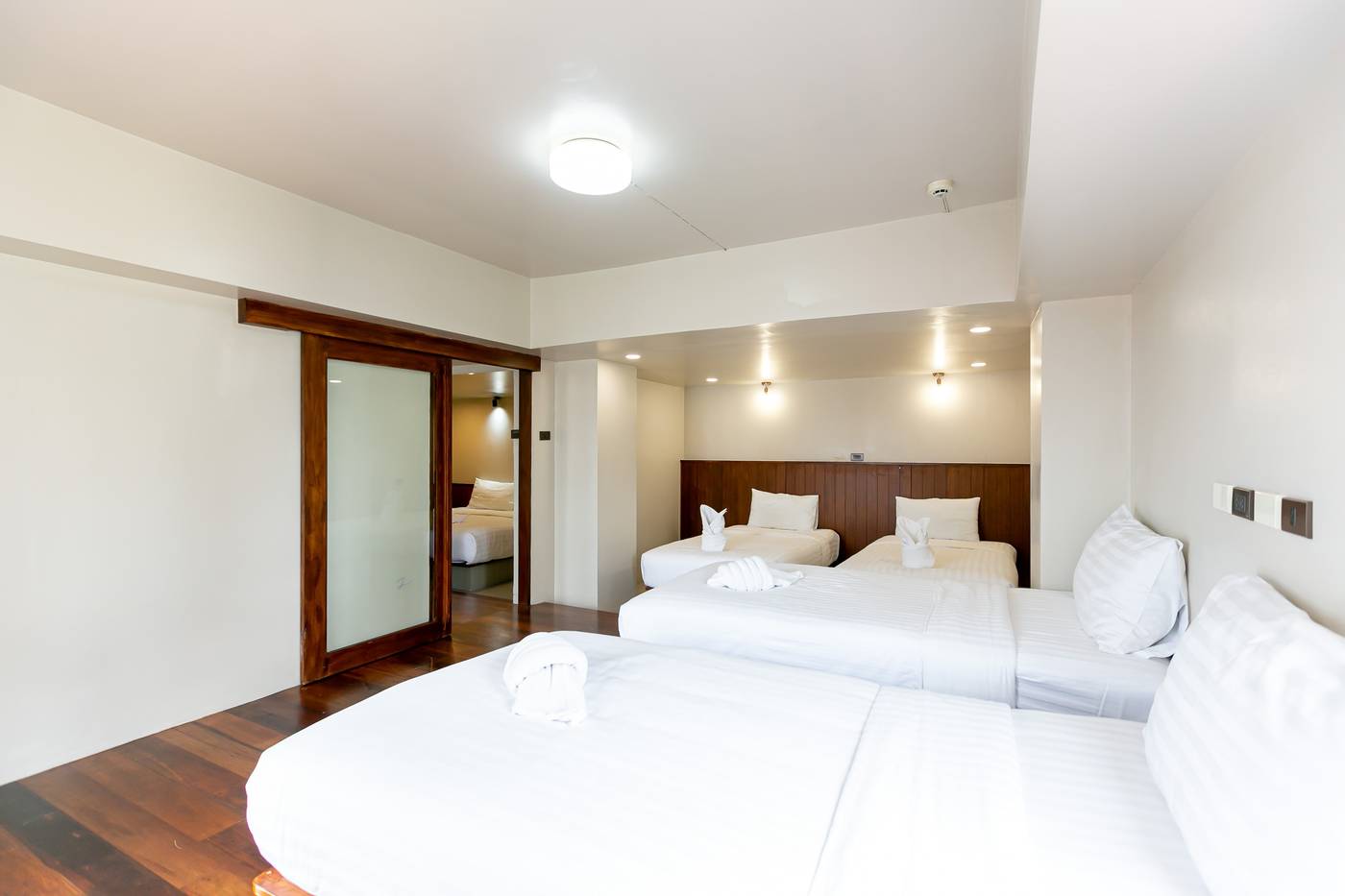 A-Sleep-Bangkok-Hotel-Sathorn-Room-10