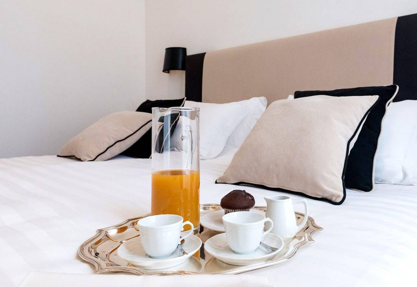 900-Piazza-Del-Popolo-Room-29