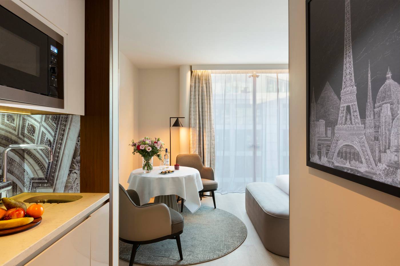 La-Clef-Tour-Eiffel-Paris-by-The-Crest-Collection-Room-28