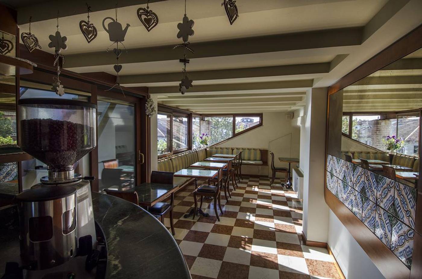 Ai-Due-Fanali-General-view-10