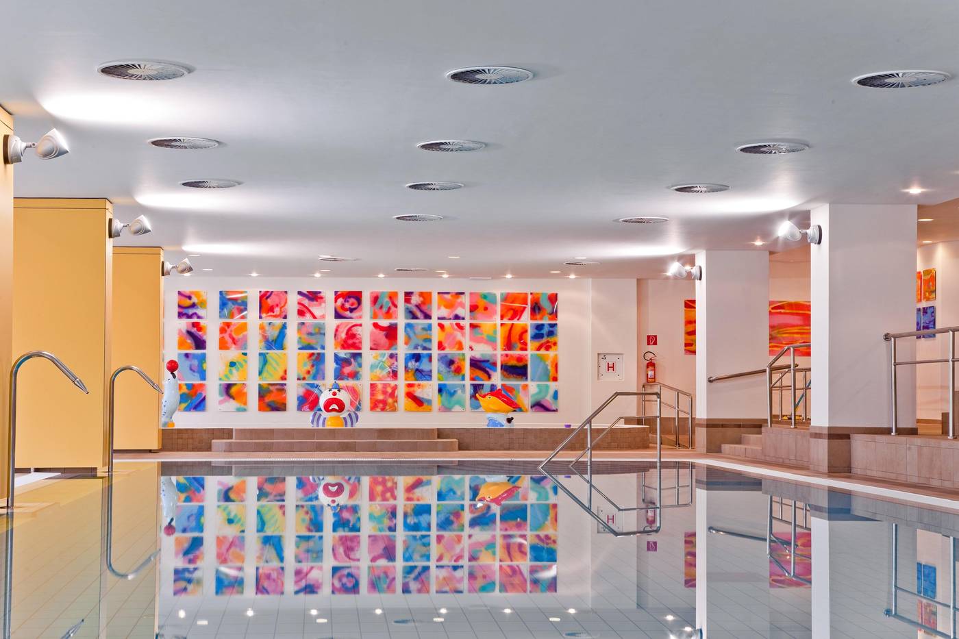 Hotel-Aurora-Pool-52