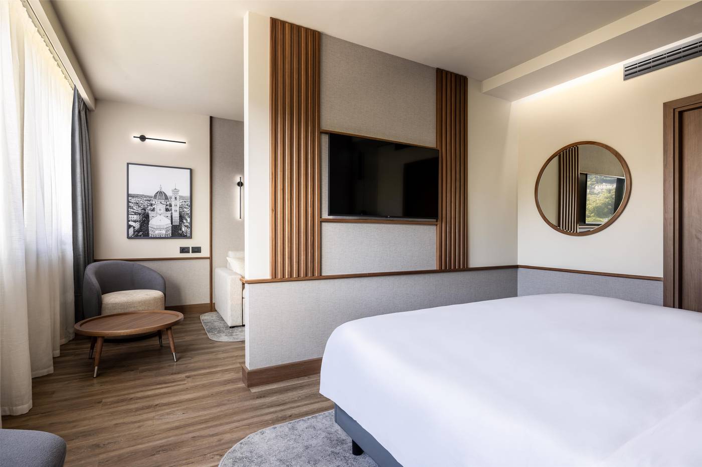 Conference-Florentia-Hotel-Room-8