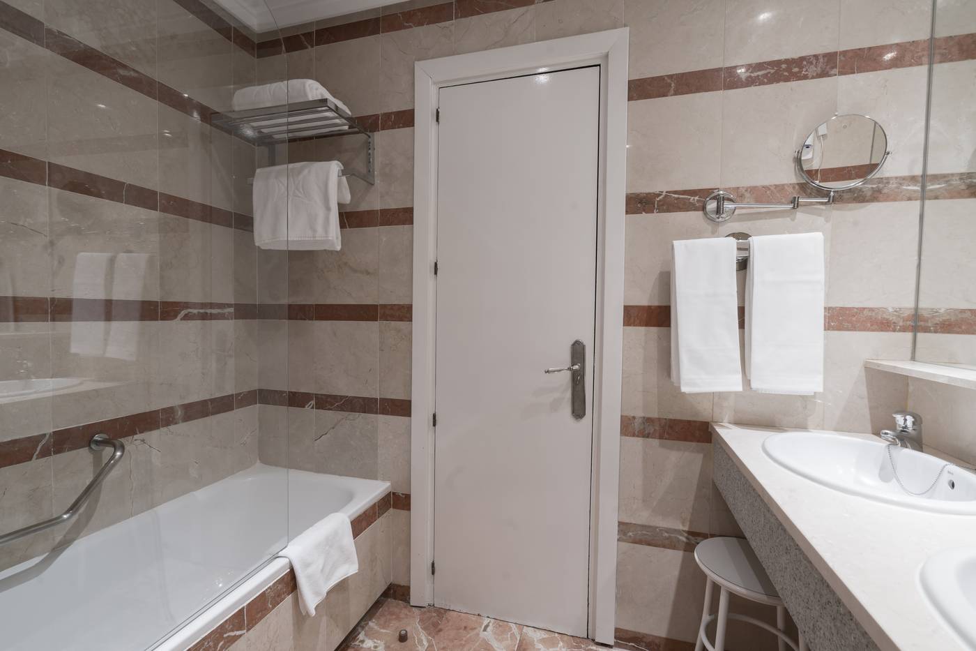 Miguel-Angel-by-BlueBay-Room-11