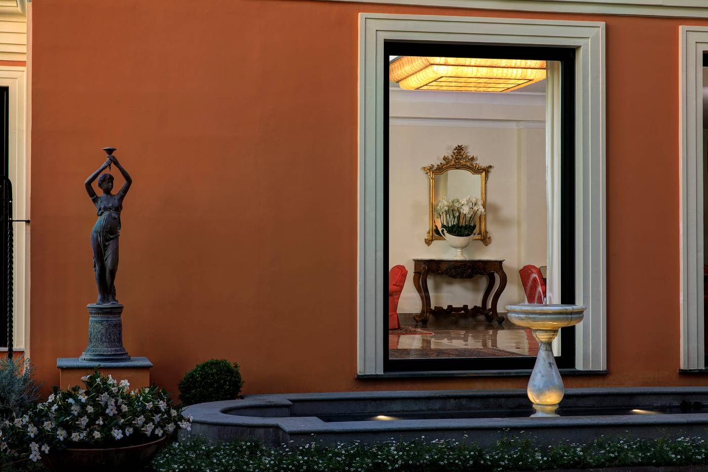 Grand-Hotel-Royal-Lobby-18