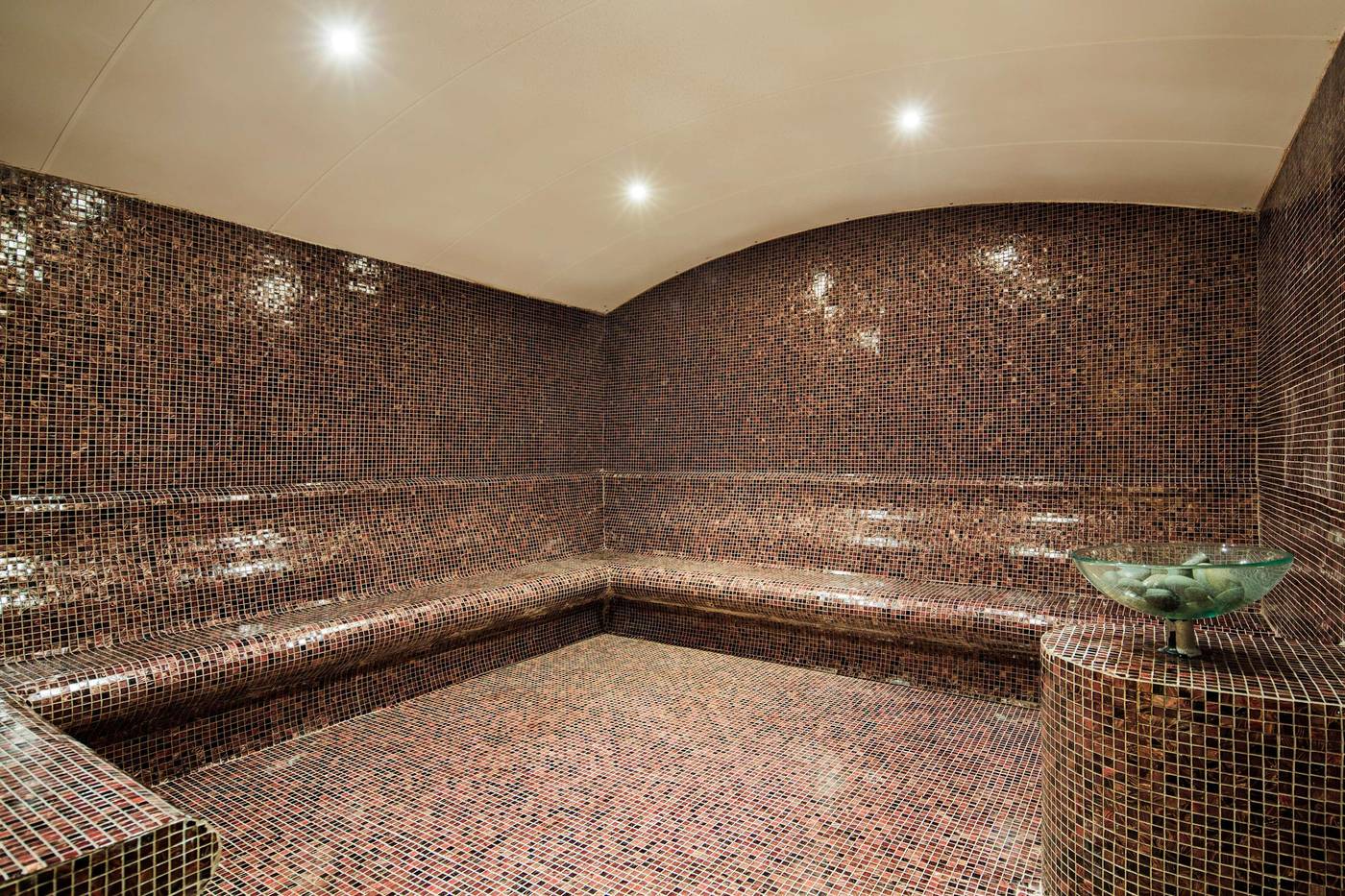 Papillon-Ayscha-Hotel-Sports-and-Entertainment-111