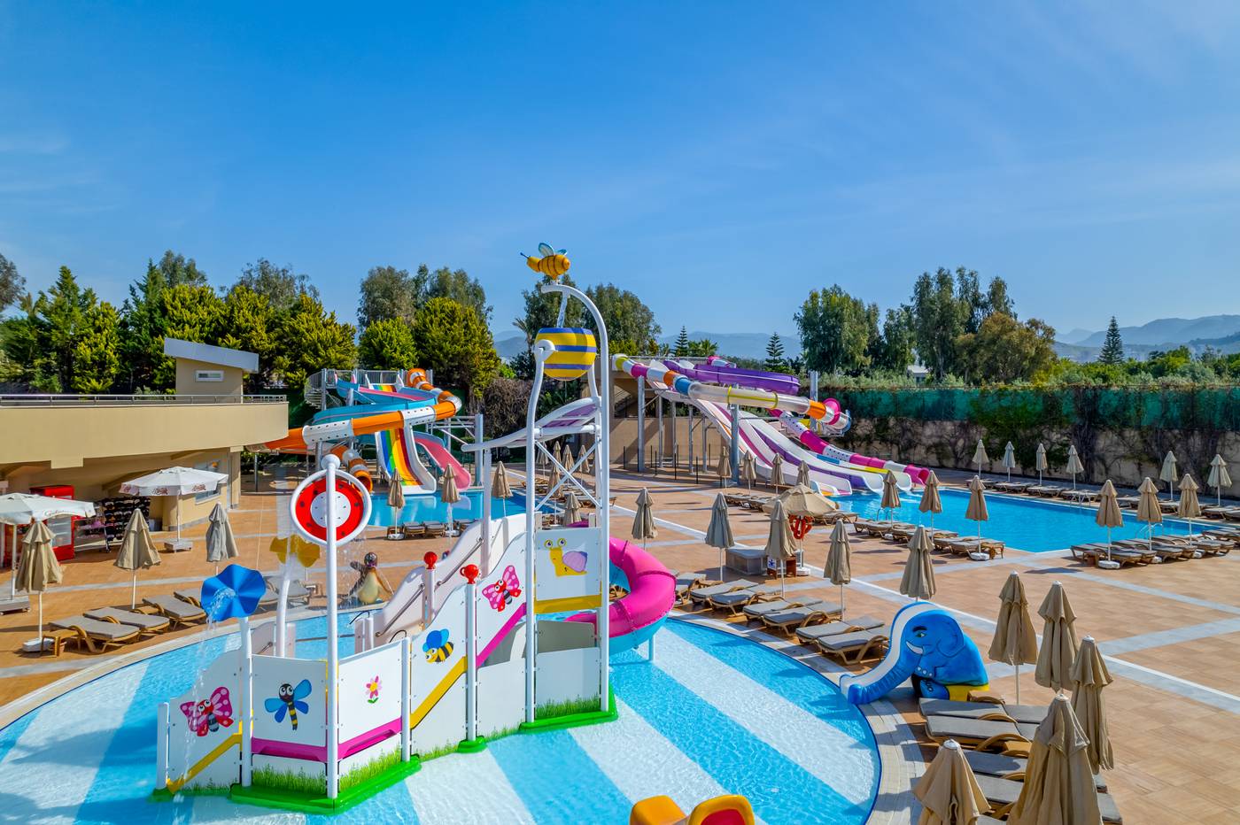 Royal-Garden-Beach-Pool-15