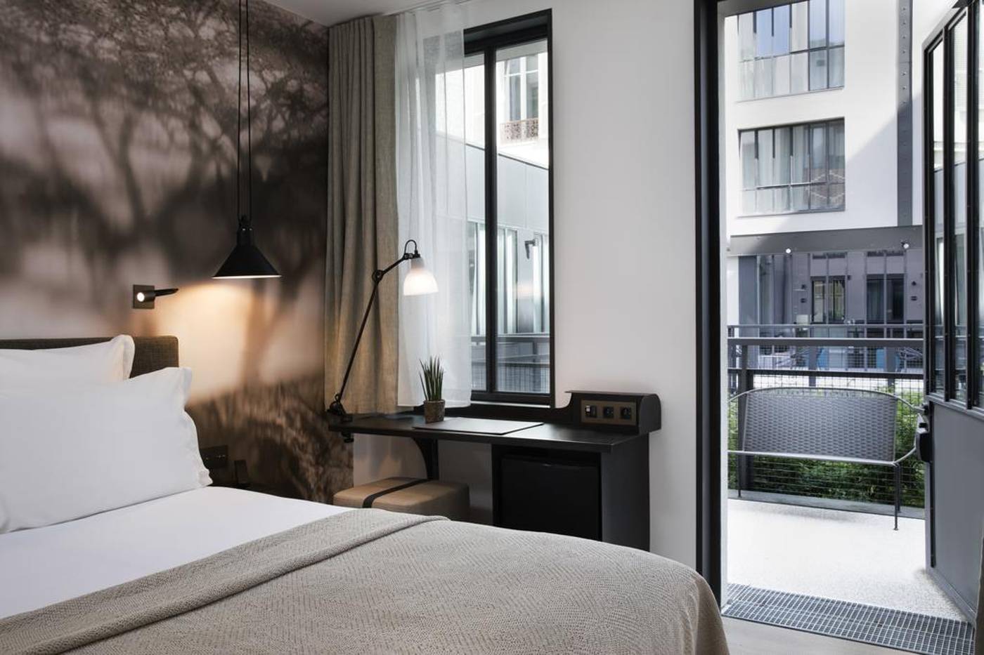 Les-Deux-Girafes-Room-25