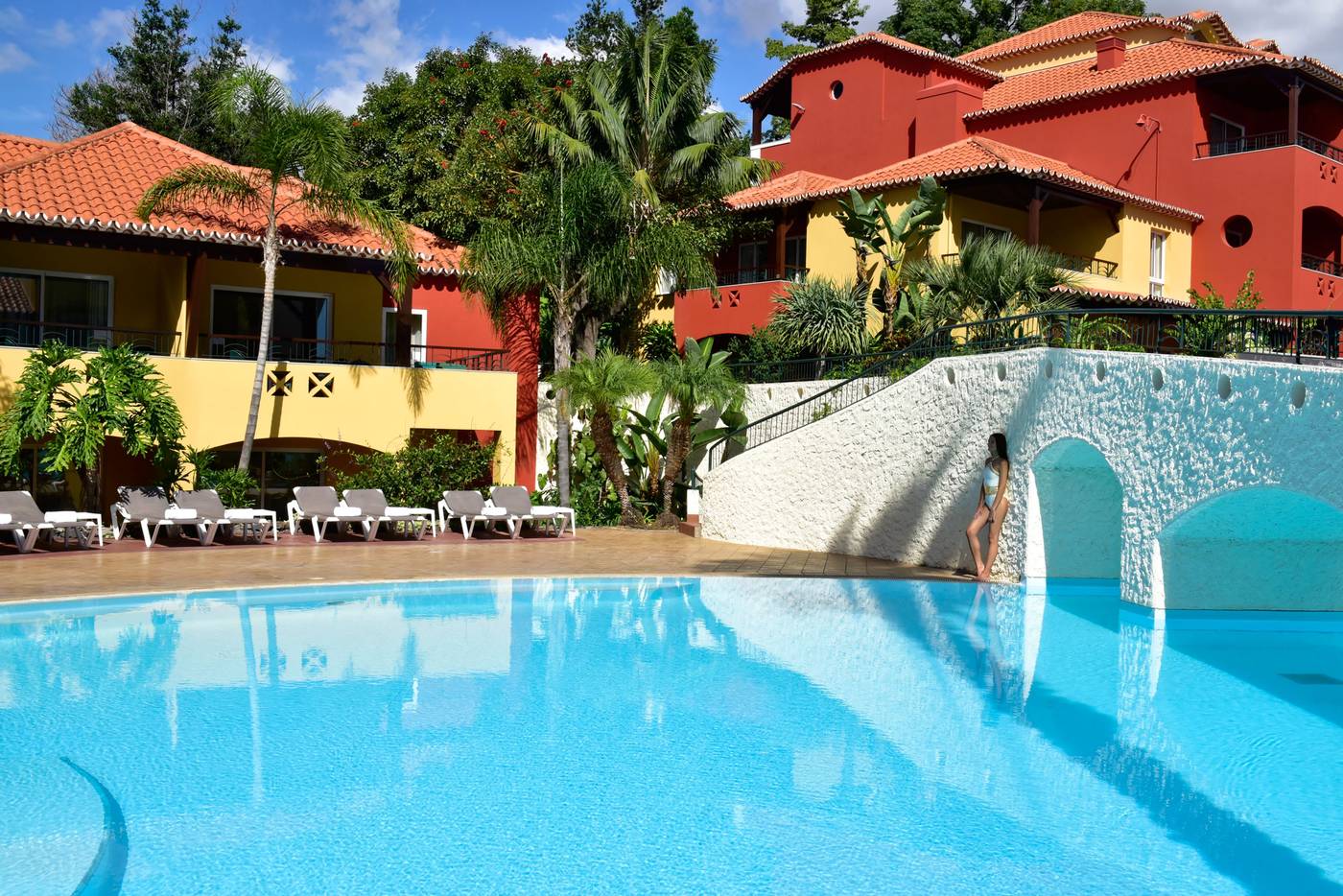 Pestana-Village-Garden-Resort-Aparthotel-Pool-2