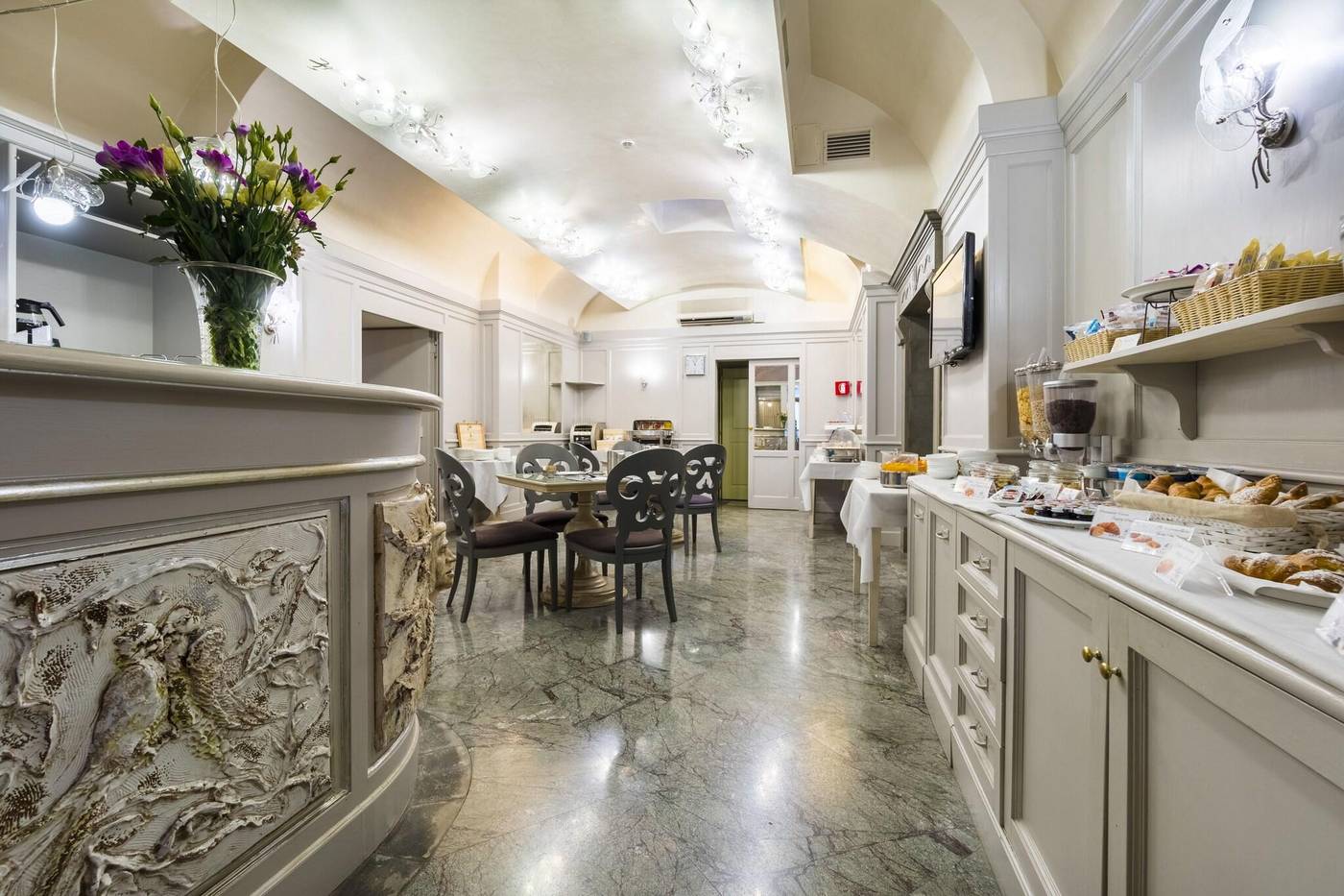 Art-Atelier-Restaurant-11