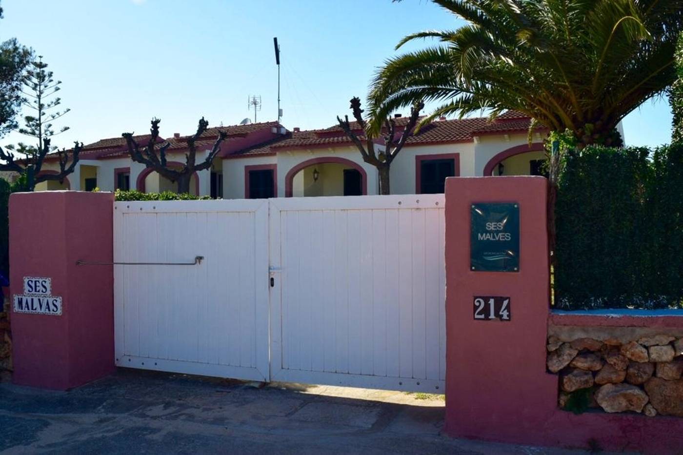 Bungalows-Ses-Malves-Lobby-9