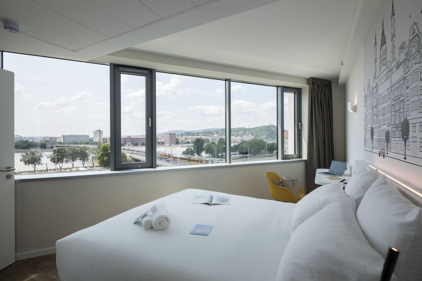 B-B-Hotel-Budapest-City-Room-28