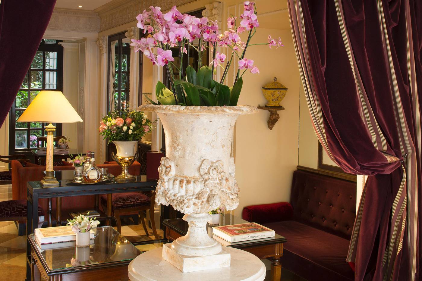 Hotel-Des-Grands-Hommes-Lobby-2