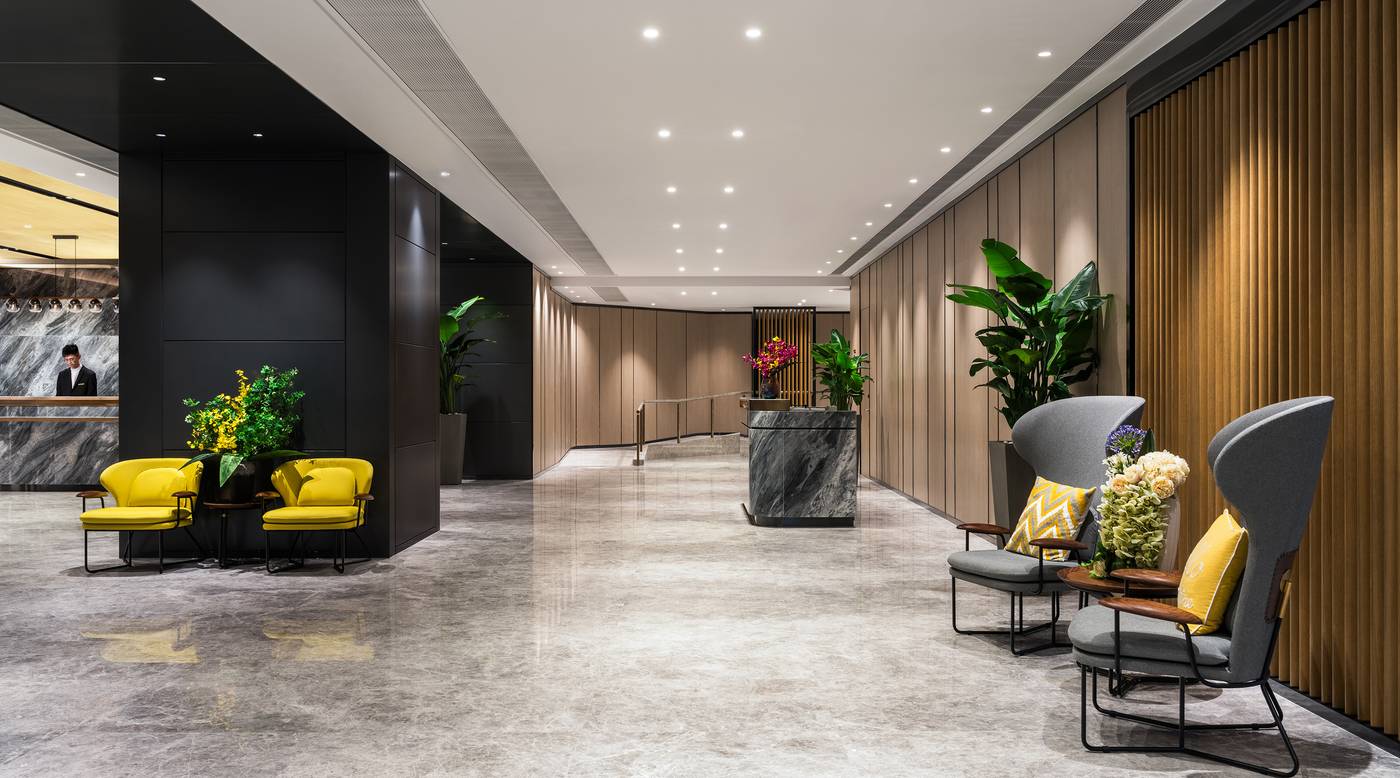 Royal-Park-Hotel-Lobby-5