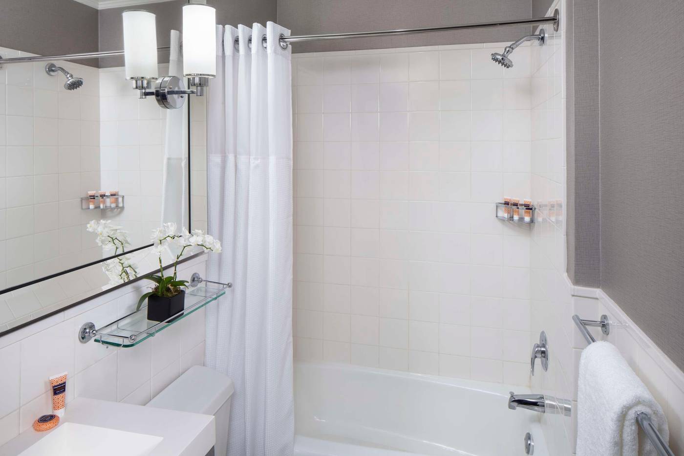 Park-South-Hotel--part-of-JdV-by-Hyatt-Room-33