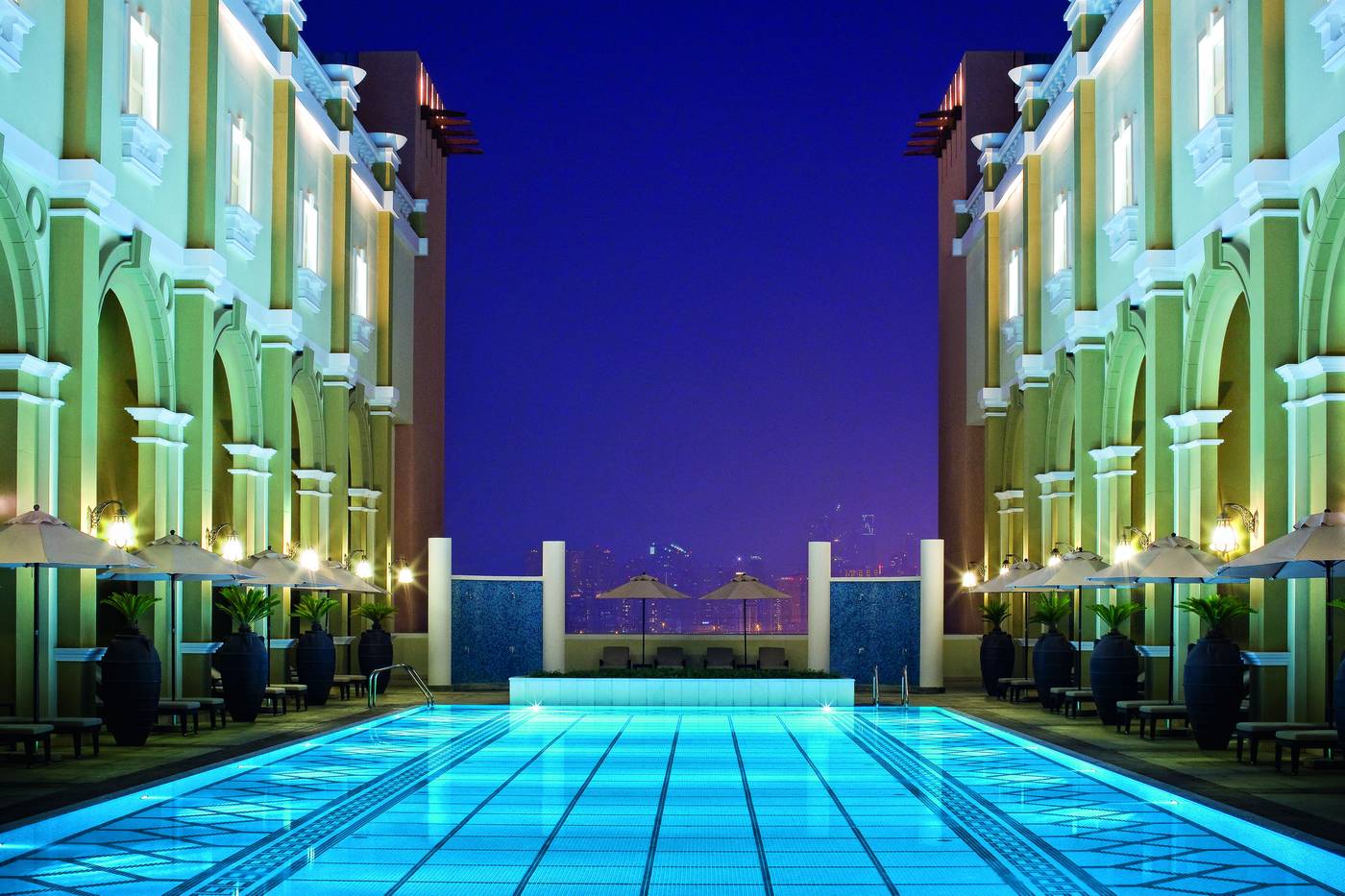 Oaks-Ibn-Battuta-Gate-Dubai-Pool-2