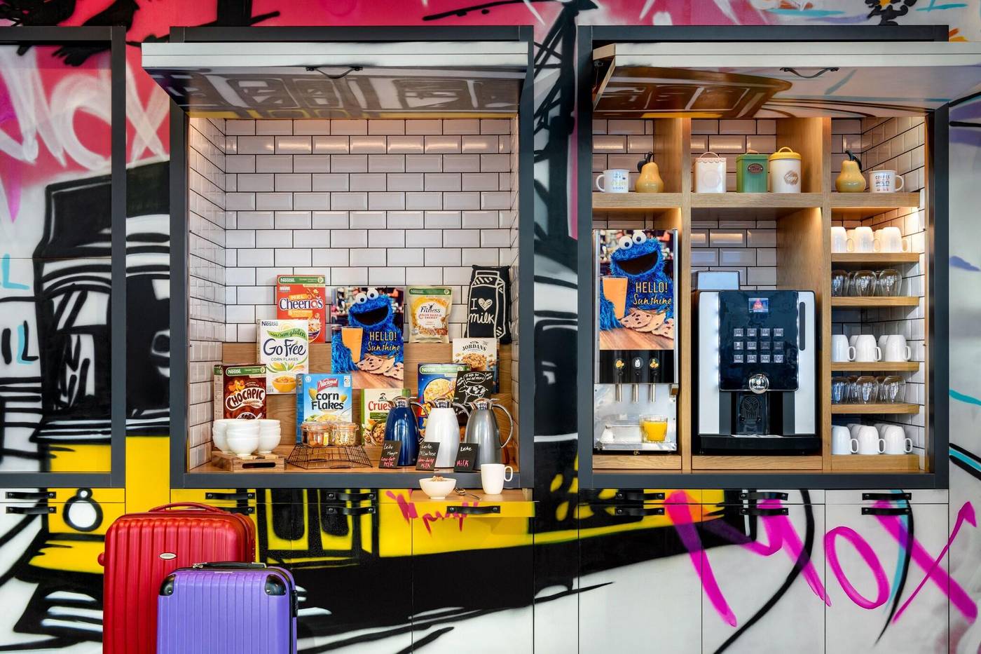 Moxy-Lisbon-City-Restaurant-11