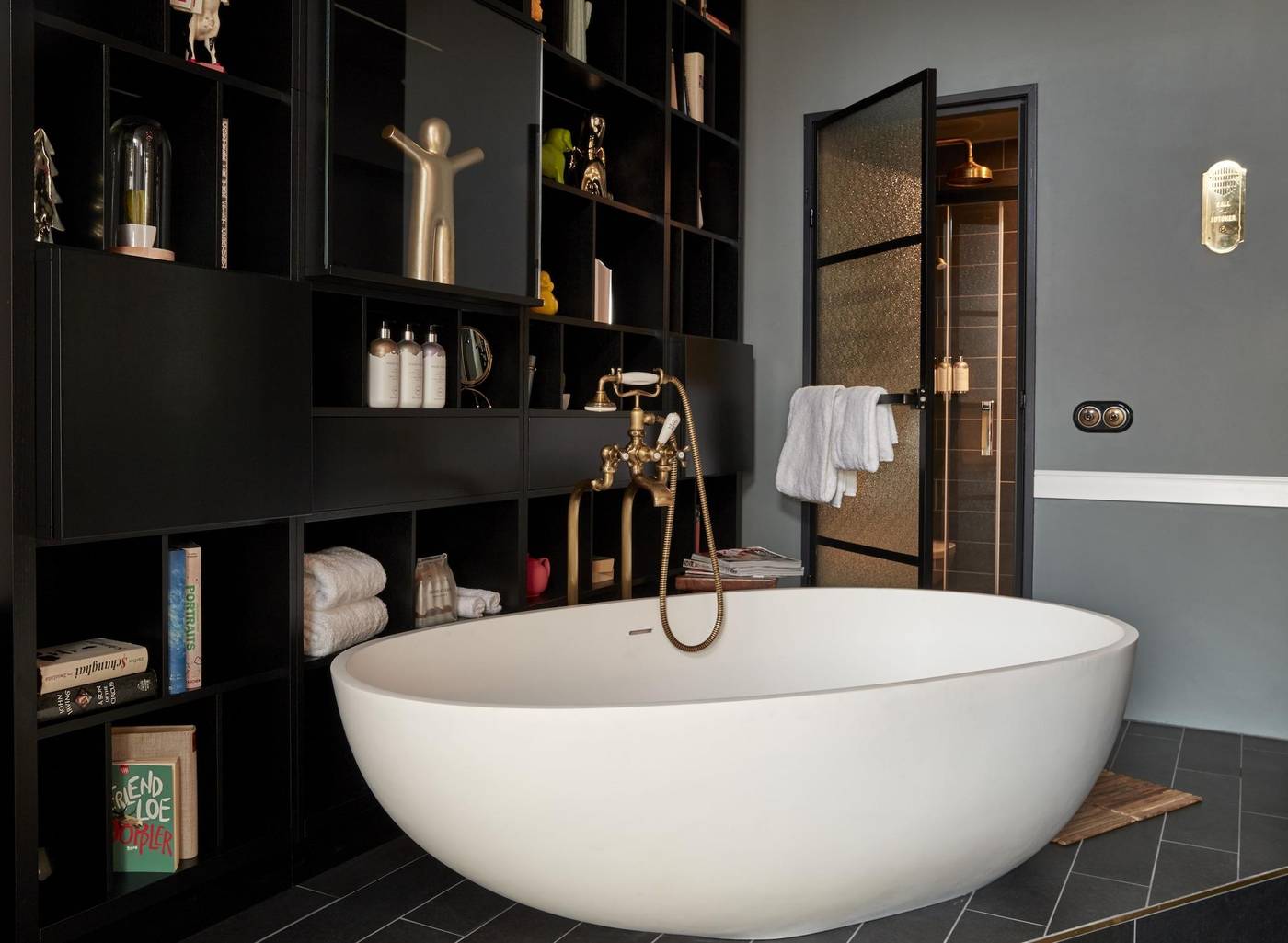 Sir-Savigny-Hotel--part-of-Sircle-Collection-Room-30