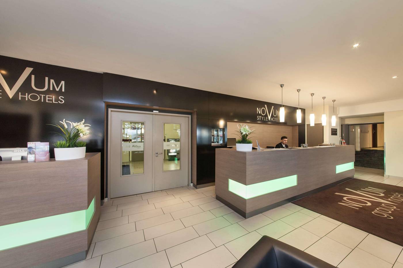 Hotel-Aldea-Berlin-Centrum-Lobby-16