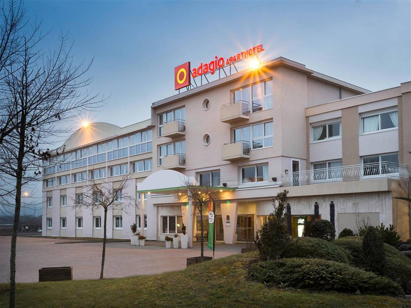Aparthotel Adagio Genève Saint-Genis-Pouilly-France-THOIRY-General view-1