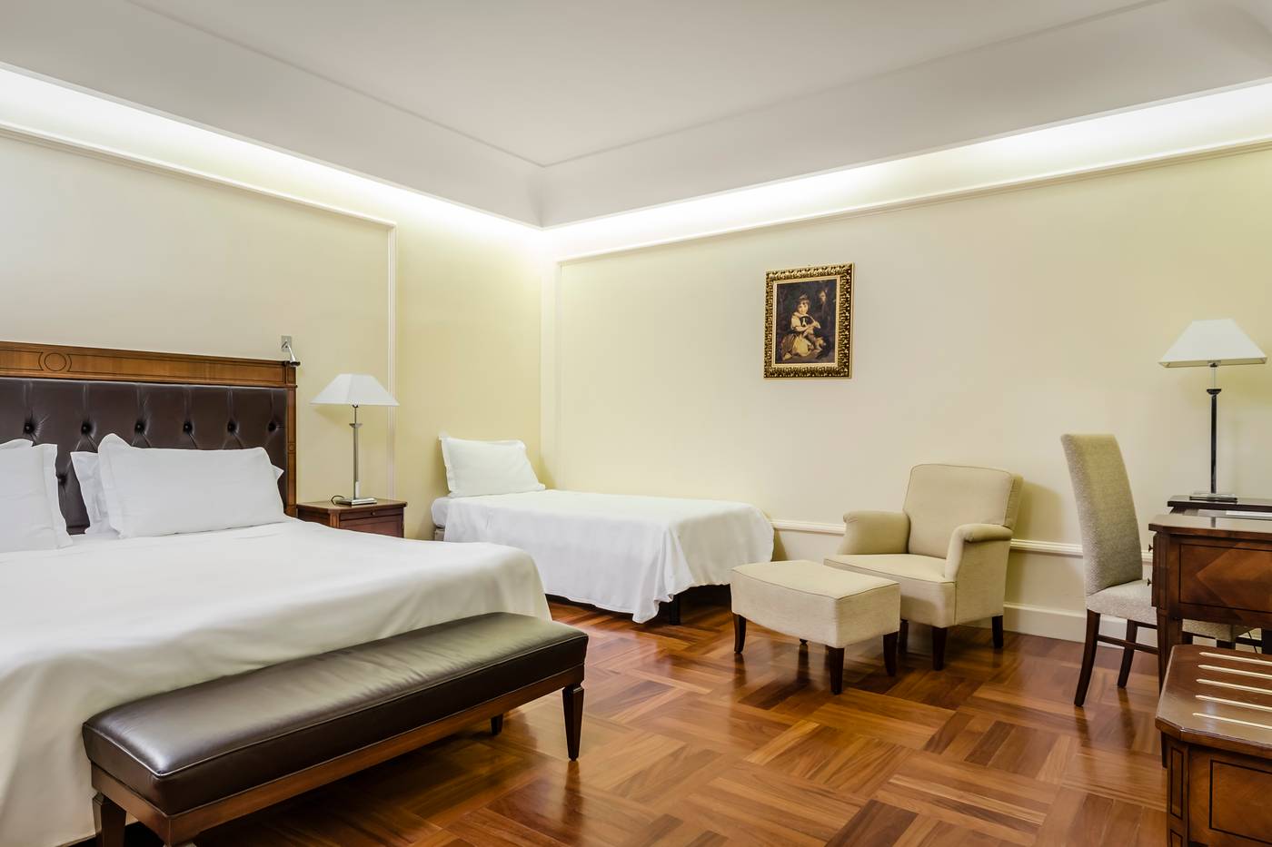 Eurostars-Centrale-Palace-Room-16