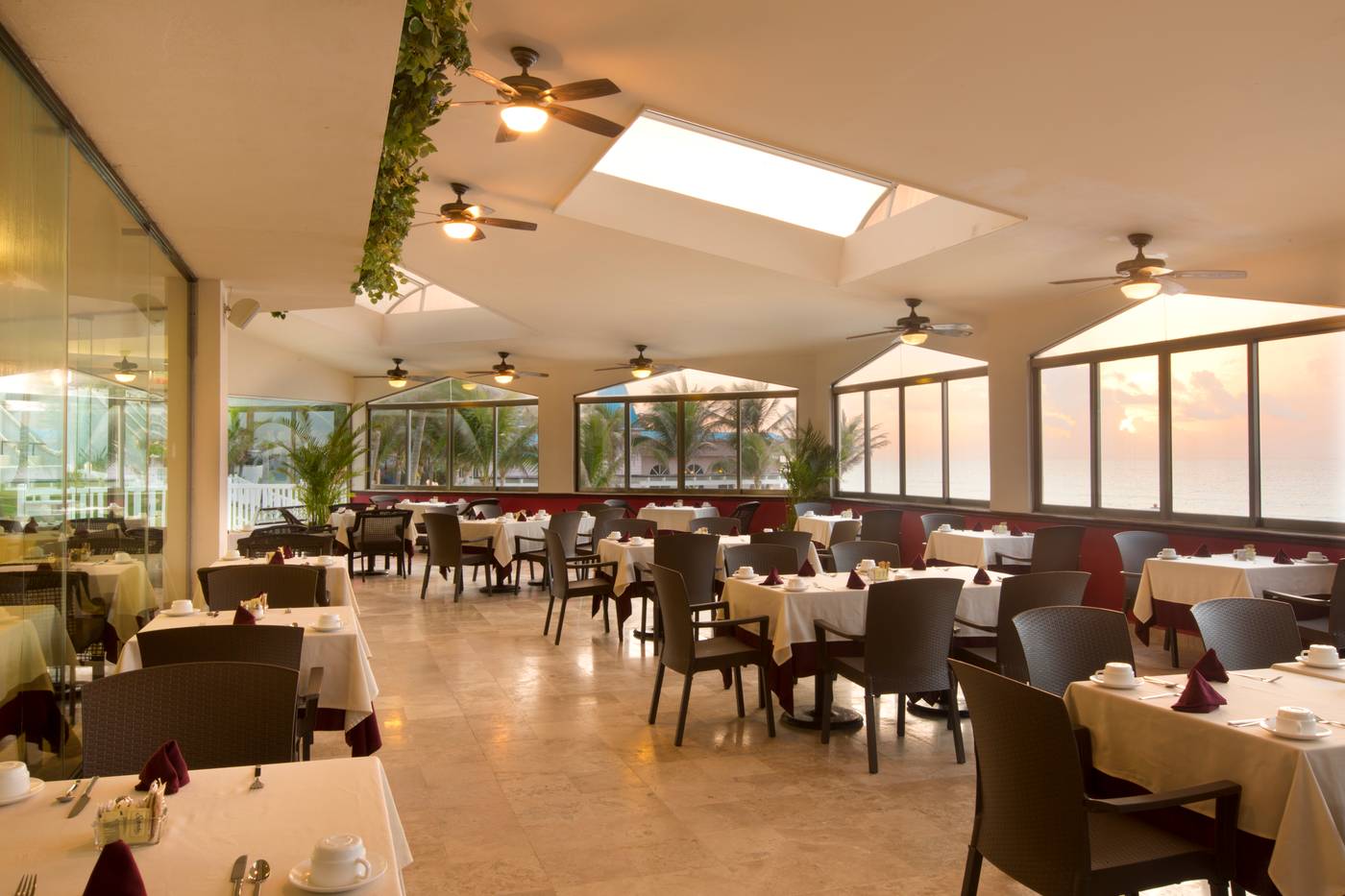 Golden-Parnassus-Resort--Adults-Only-All-Inclusive-Restaurant-29