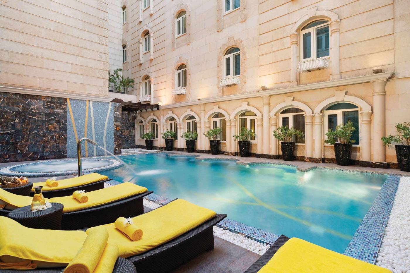 Grand-Regency-Doha--Trademark-Collection-Wyndham-Pool-26