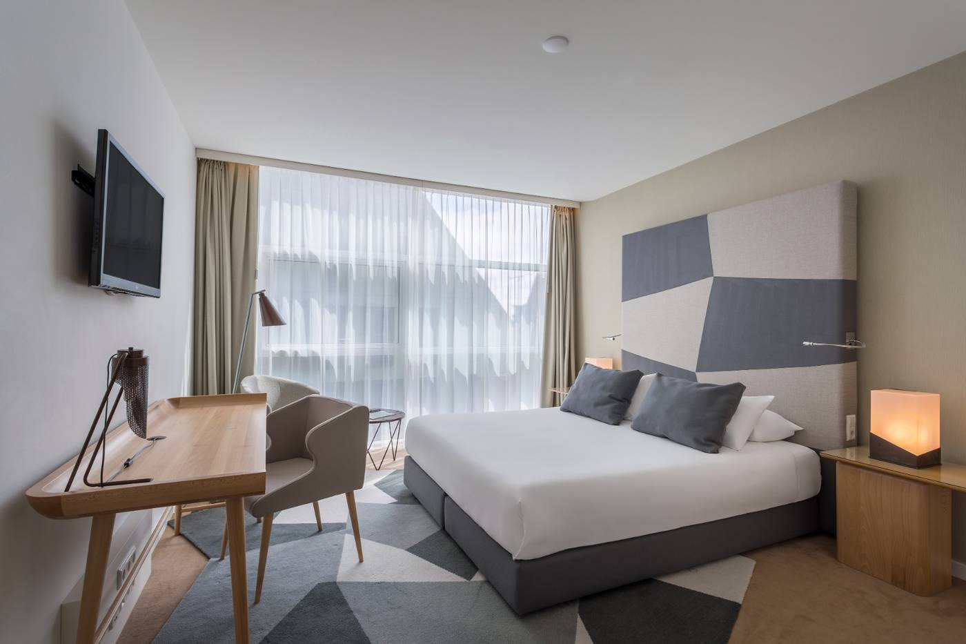 Room-Mate-Aitana-Room-39