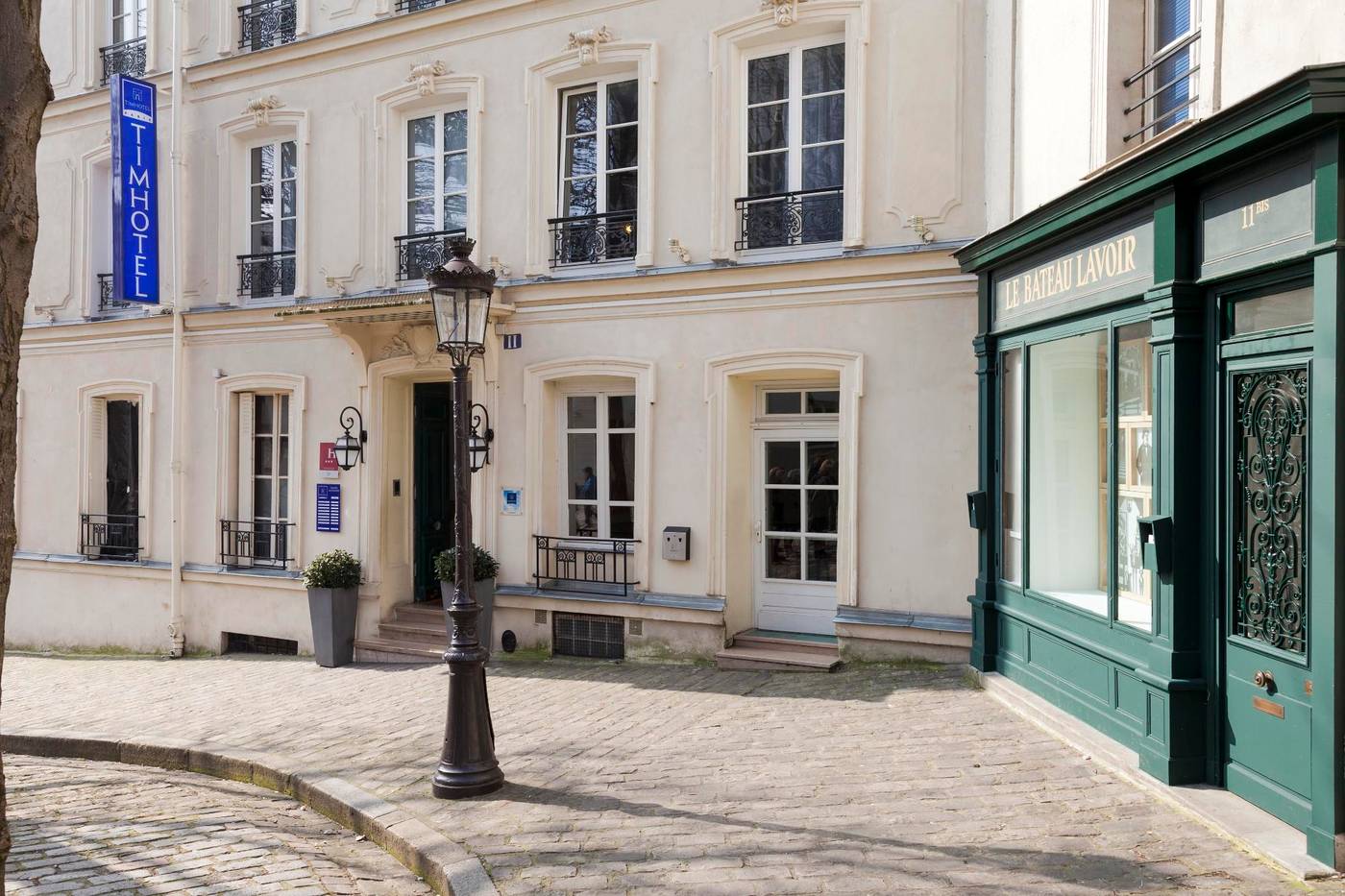 Timhotel-Montmartre-Lobby-43