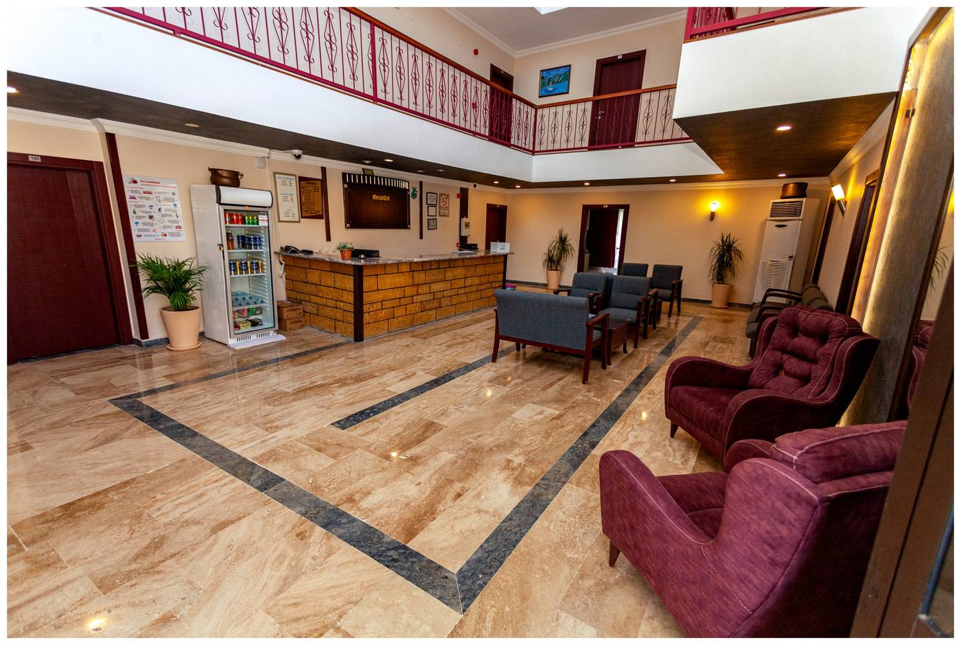 Club-Ako-Apart-Lobby-40