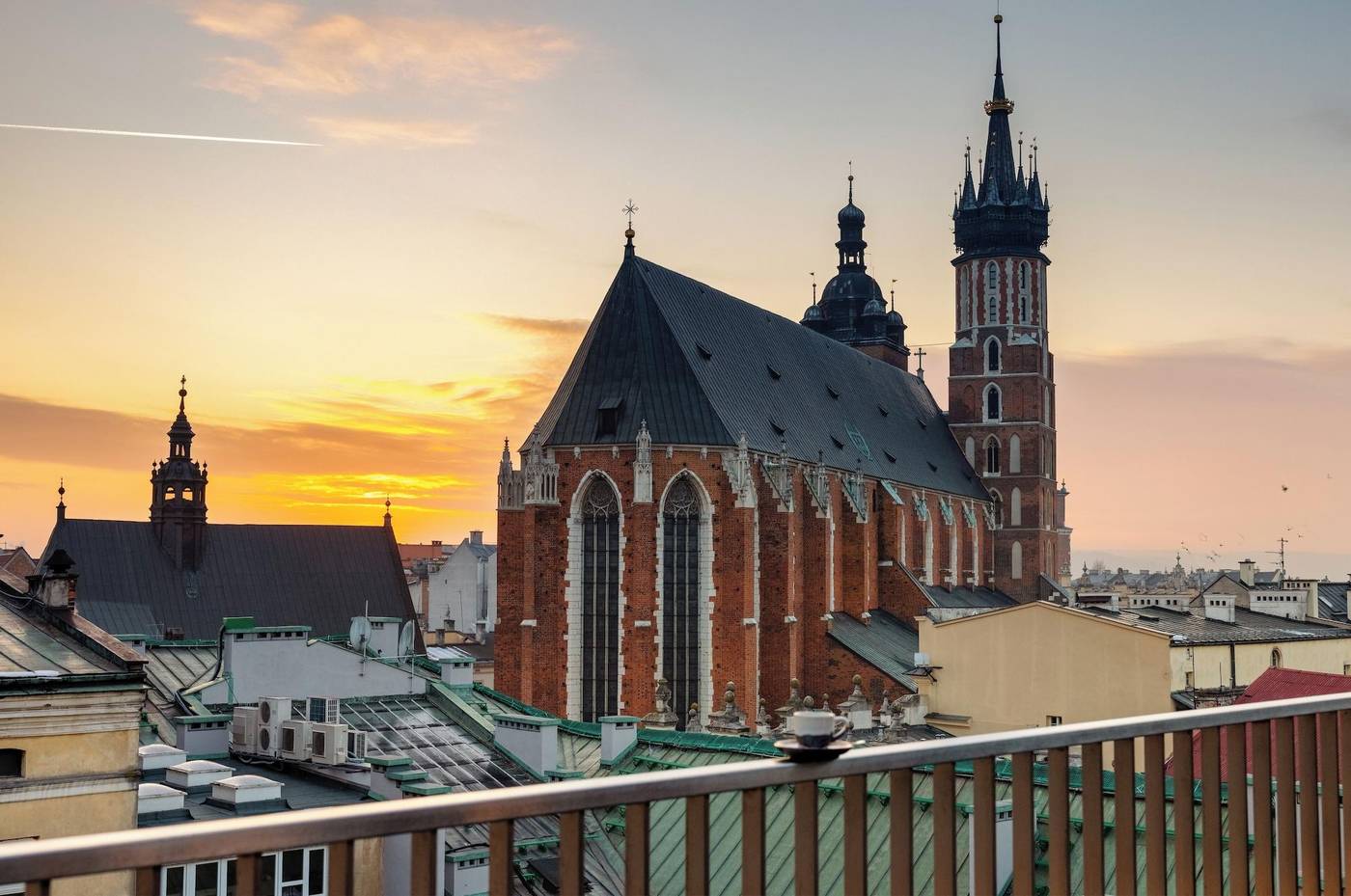 Nomadic-Urban-Premium-Suites-Room-6