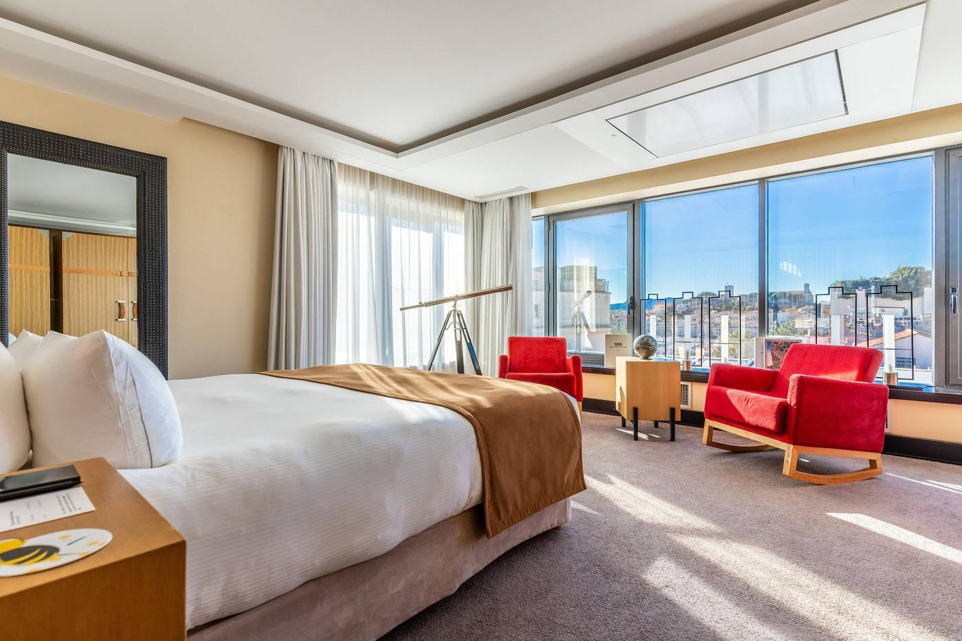 Five-Seas-Hotel-Room-24