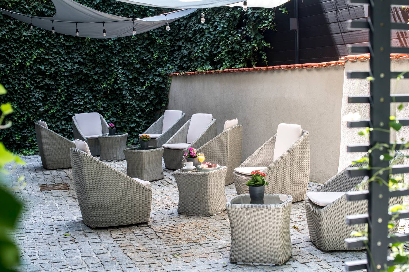 Portal-House-Apartments-Restaurant-64