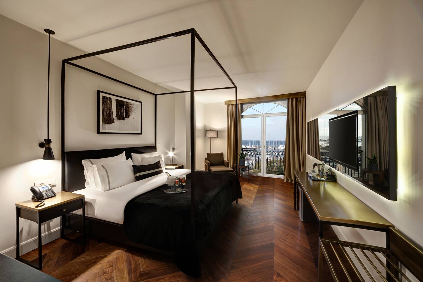 39-KalamIs-Marina-Hotel-Room-18