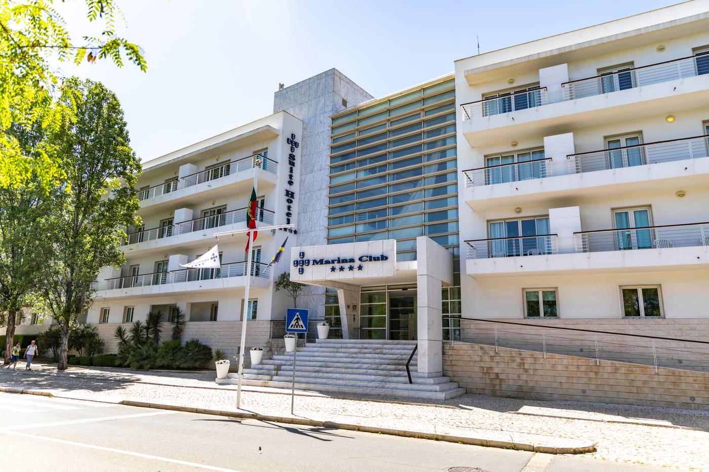 22.07.25 suites hotel Marina club