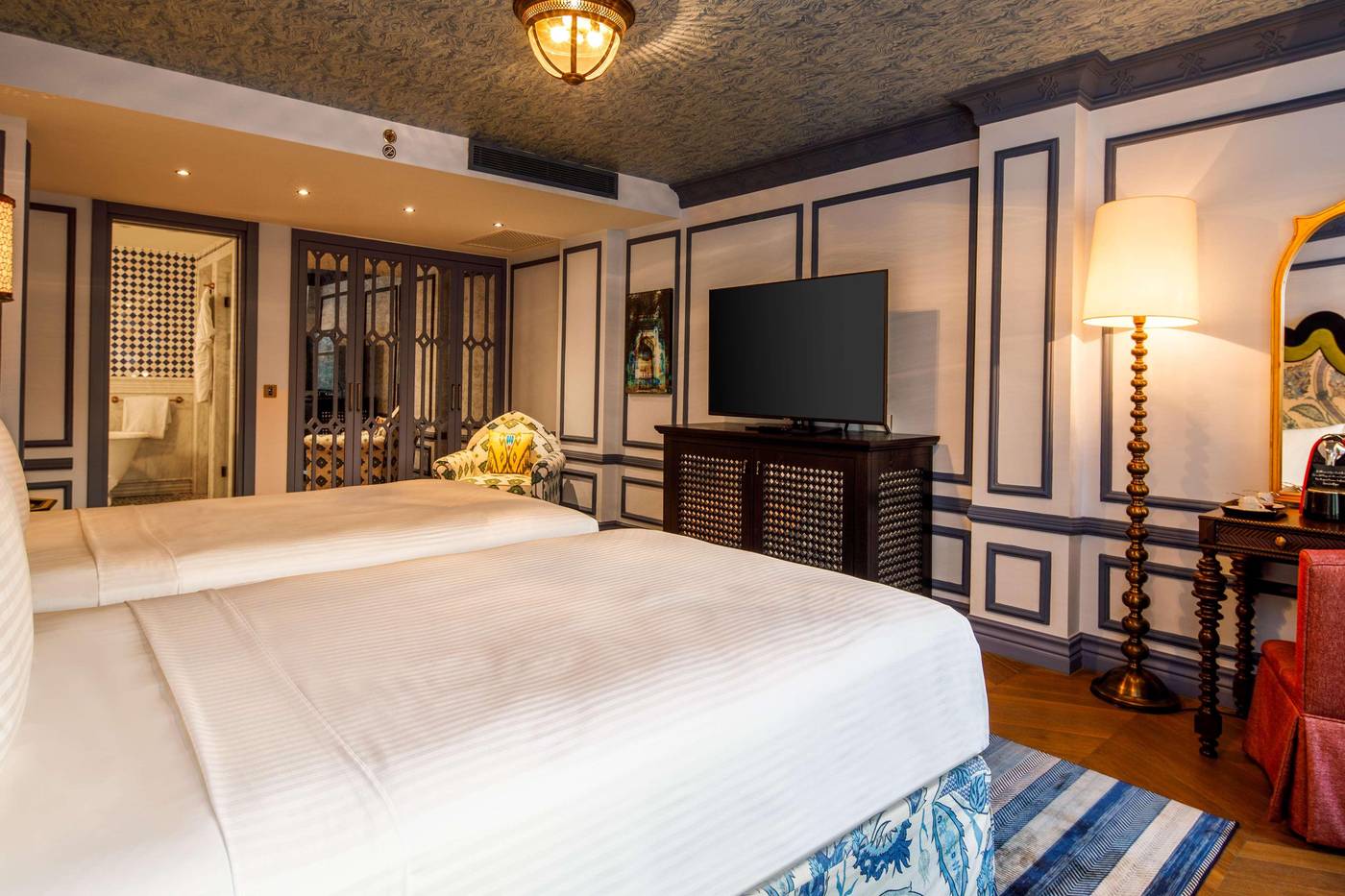 Hagia-Sofia-Mansions-Curio-Collection-by-Hilton-Room-36