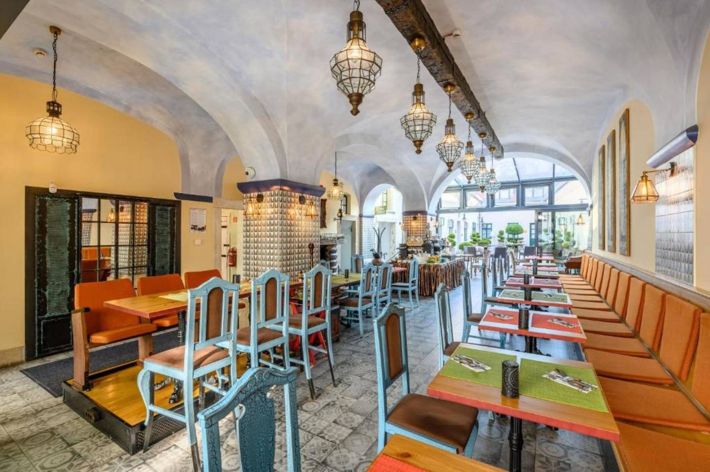 Maison-Bistro---Hotel-Restaurant-10