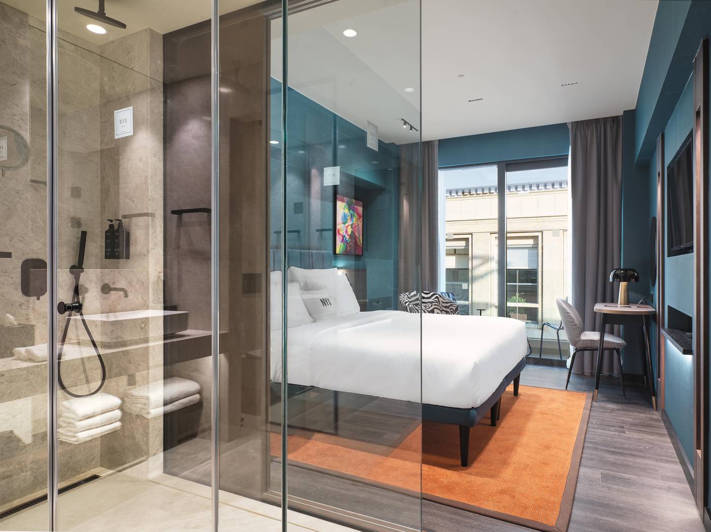 NYX-Esperia-Palace-Athens-by-Leonardo-Hotels-Room-55