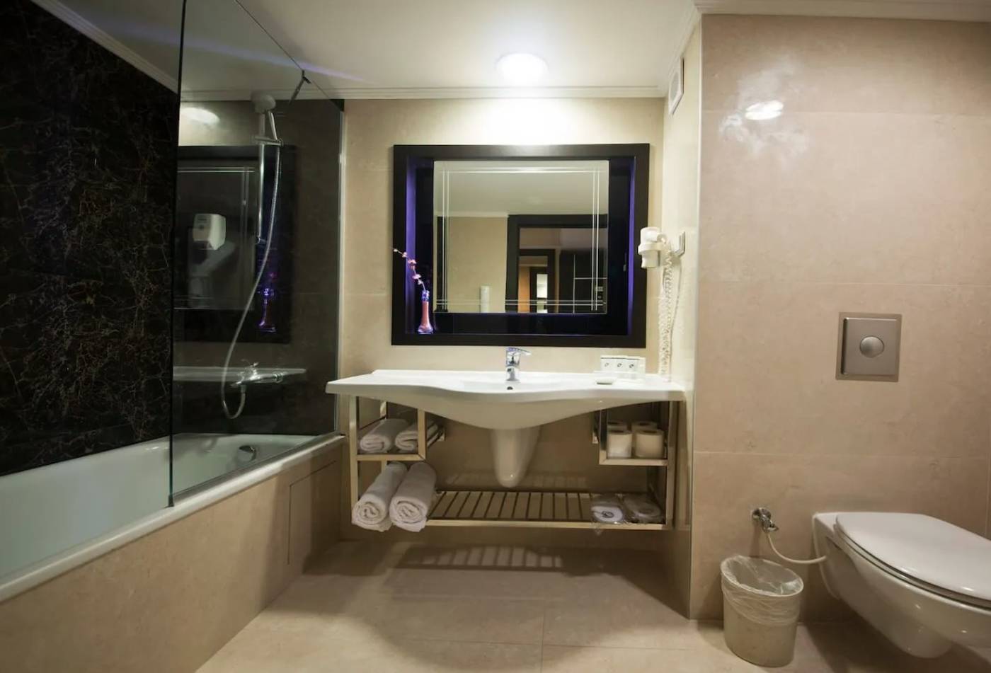 Limak-Atlantis-Resort-Room-38