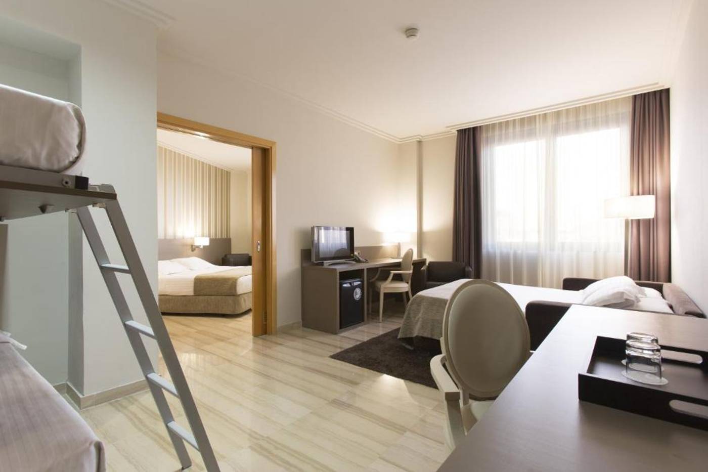 Ciutat-de-Tarragona-Room-18