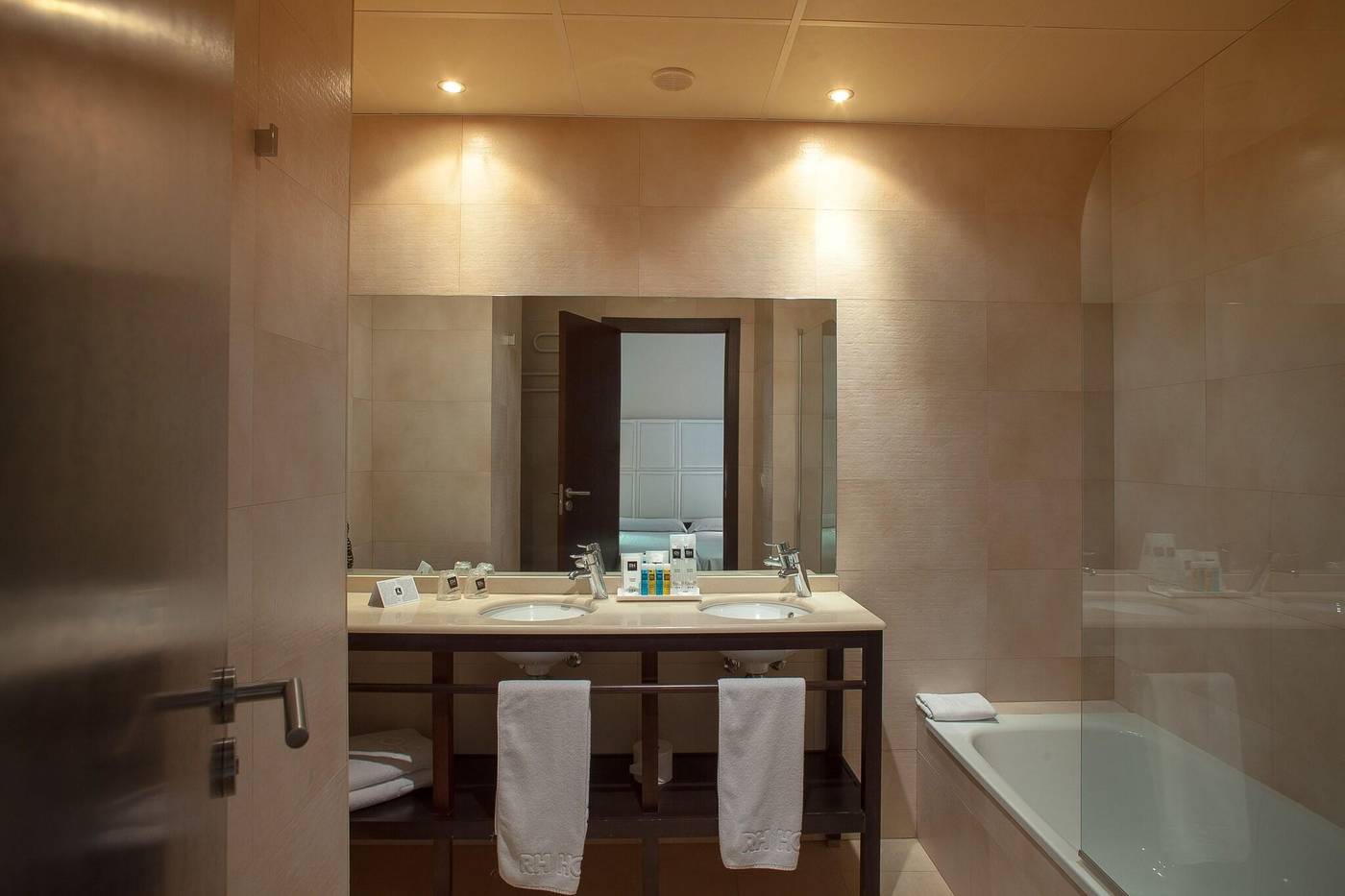 RH-Don-Carlos-Room-17