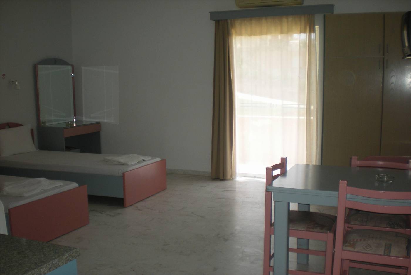 Top-Hotel-Room-38