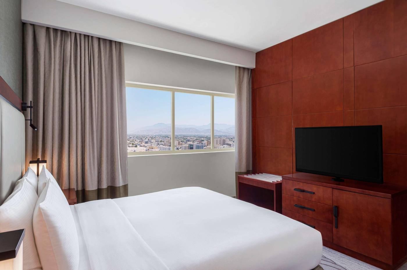 Doubletree-by-Hilton-Ras-Al-Khaimah-Room-28