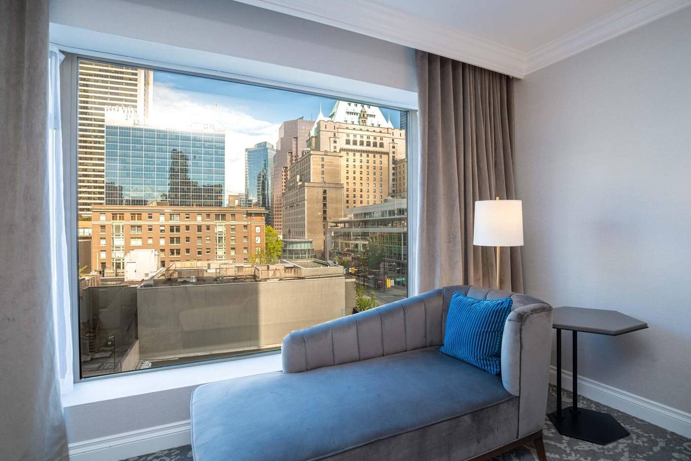 The-Sutton-Place-Room-22