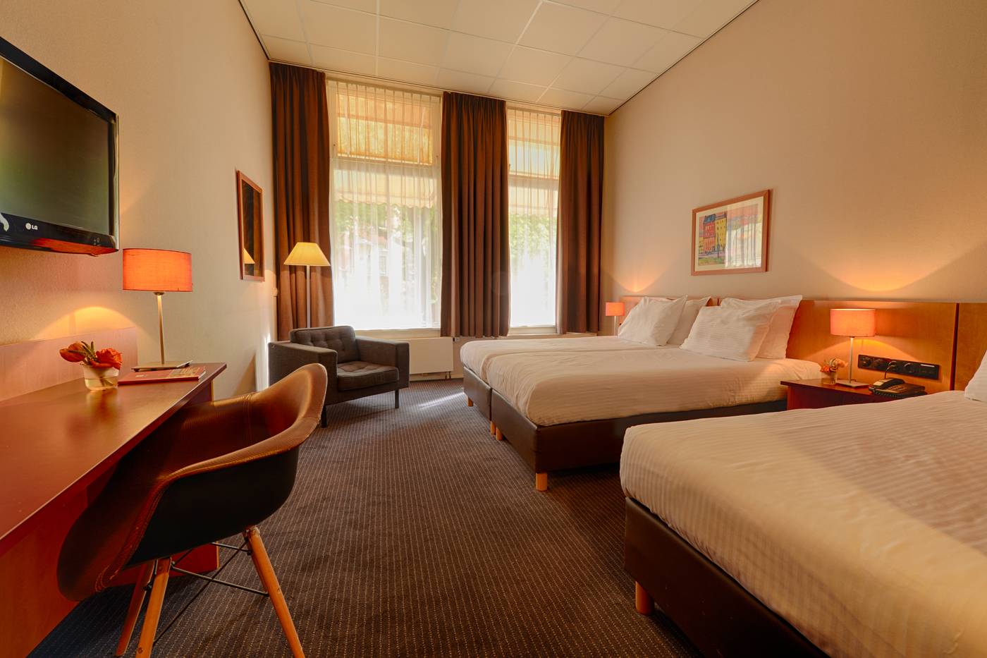 Leonardo-Hotel-Amsterdam-City-Center-Room-10