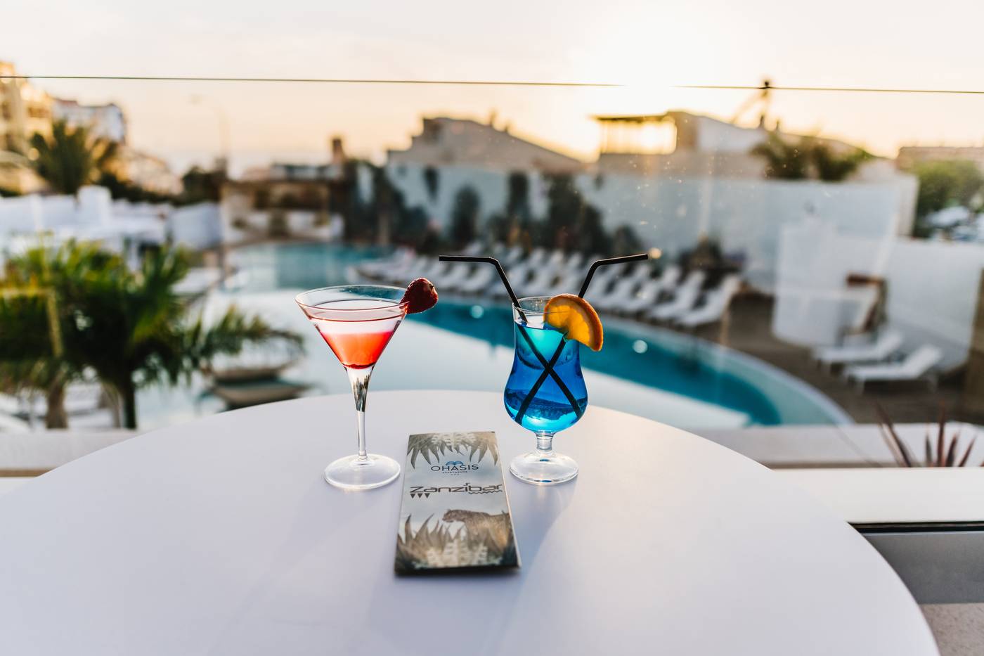 Oasis-Mango-Bar-11