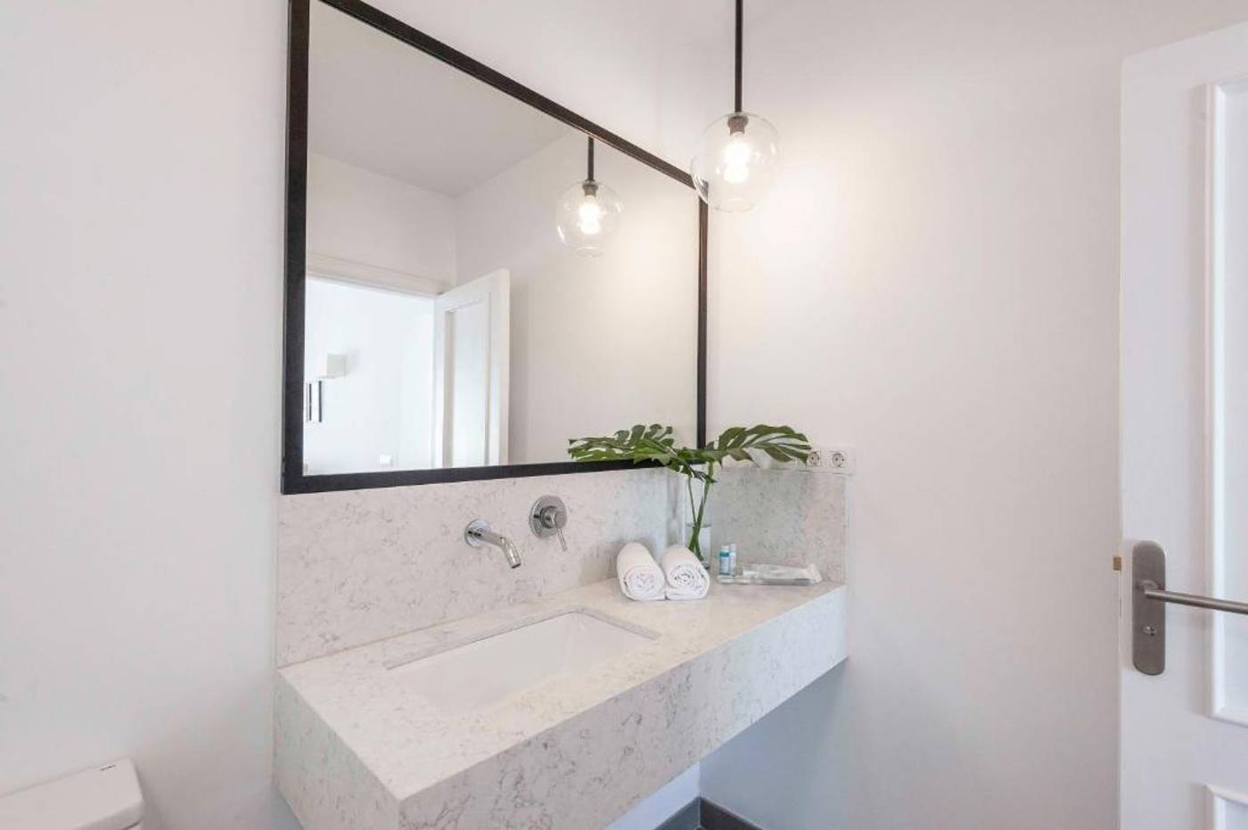 Lagos-De-Fanabe-Apartments-Room-44